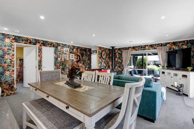 Photo of property in 17 Hira Street, Ohawe, Hawera, 4671