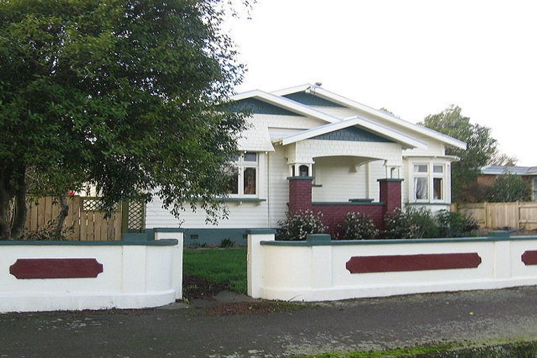 Photo of property in 20 Wellington Street, Feilding, 4702