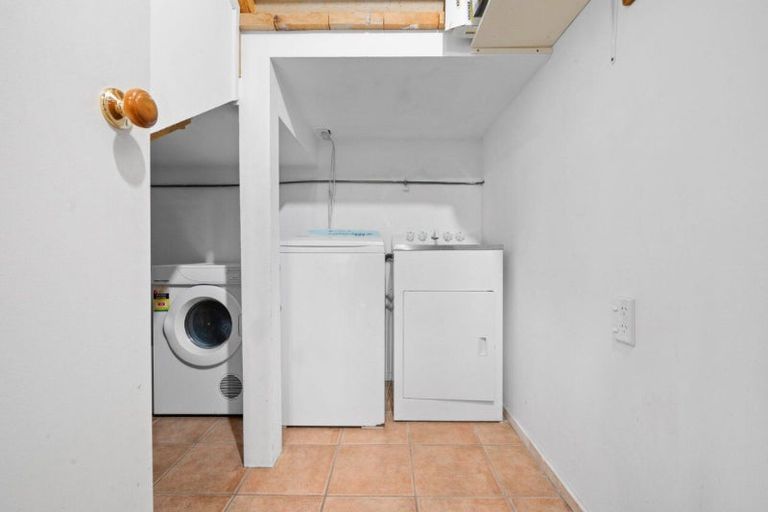 Photo of property in 84 Alpha Street, Cambridge, 3434