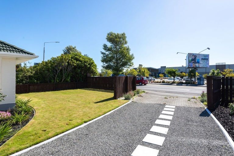 Photo of property in 82 Main North Road, Papanui, Christchurch, 8052