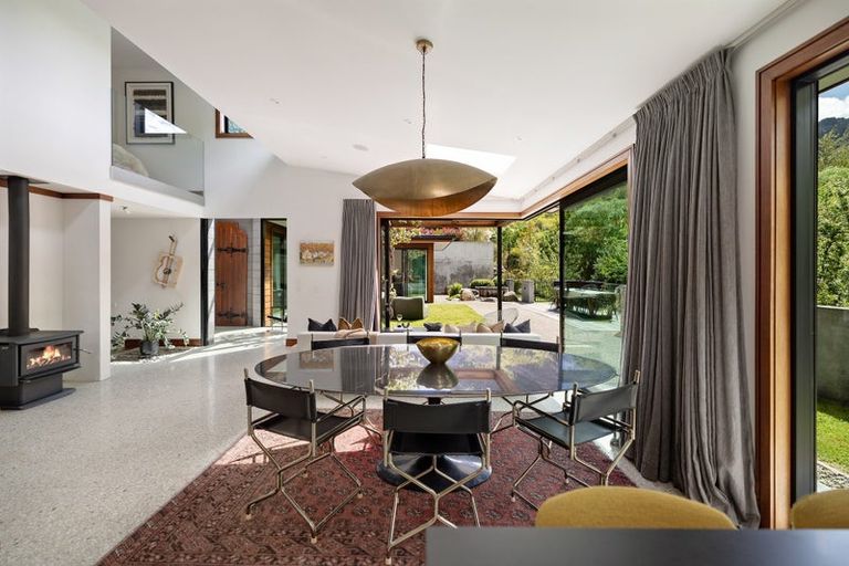 Photo of property in 55 Manse Road, Arrowtown, 9302