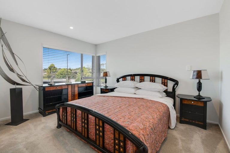 Photo of property in 169 Millwater Parkway, Silverdale, 0932