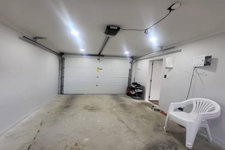 Photo of property in 2/71 Huia Road, Papatoetoe, Auckland, 2025