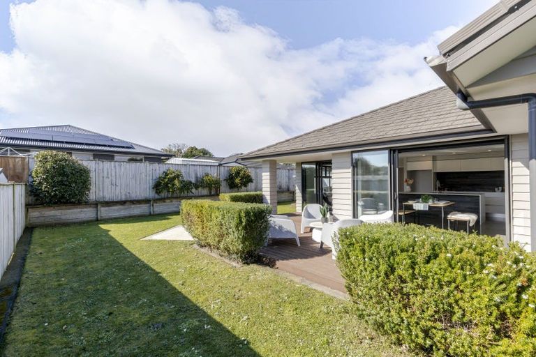 Photo of property in 10 Masters Lane, Waitara, 4320