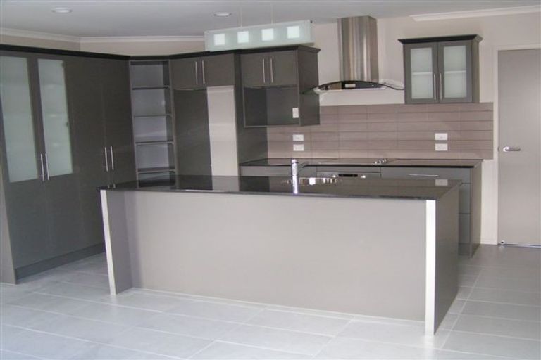 Photo of property in 9 Sophies Way, Papamoa Beach, Papamoa, 3118