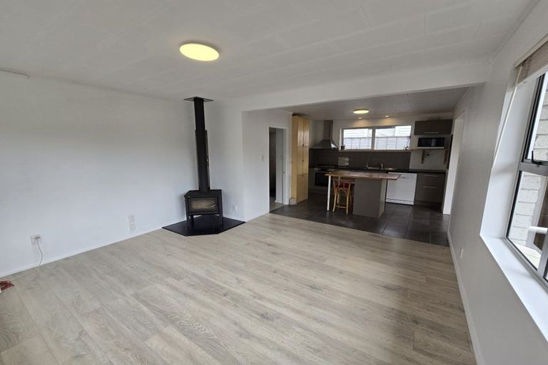 Photo of property in 4 Kiwi Road, Raumati Beach, Paraparaumu, 5032