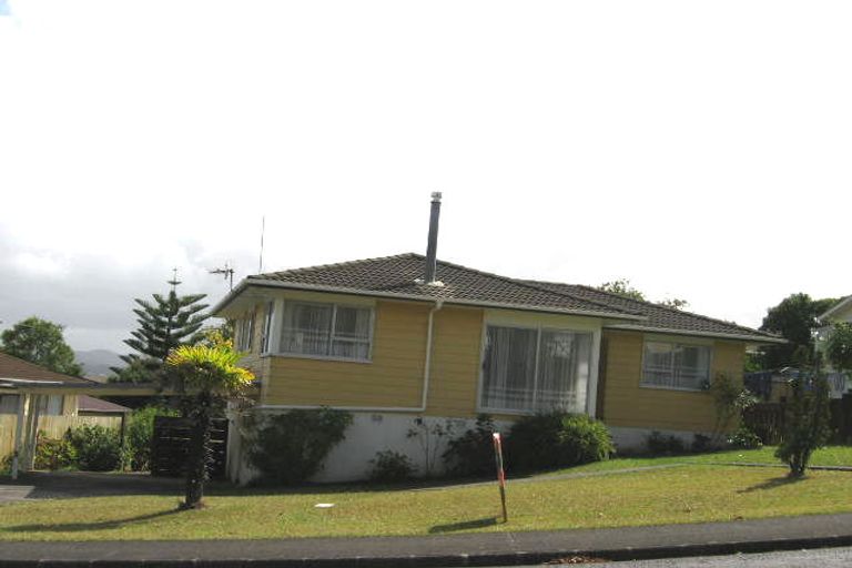 Photo of property in 3 Waari Avenue, Sunnyvale, Auckland, 0612