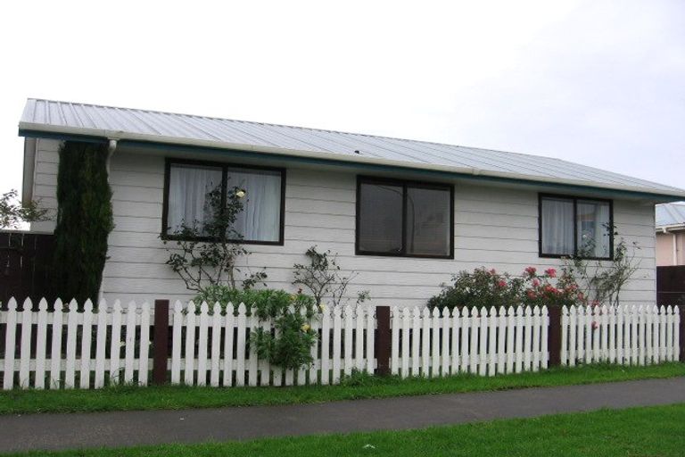 Photo of property in 124b Roberts Line, Kelvin Grove, Palmerston North, 4414