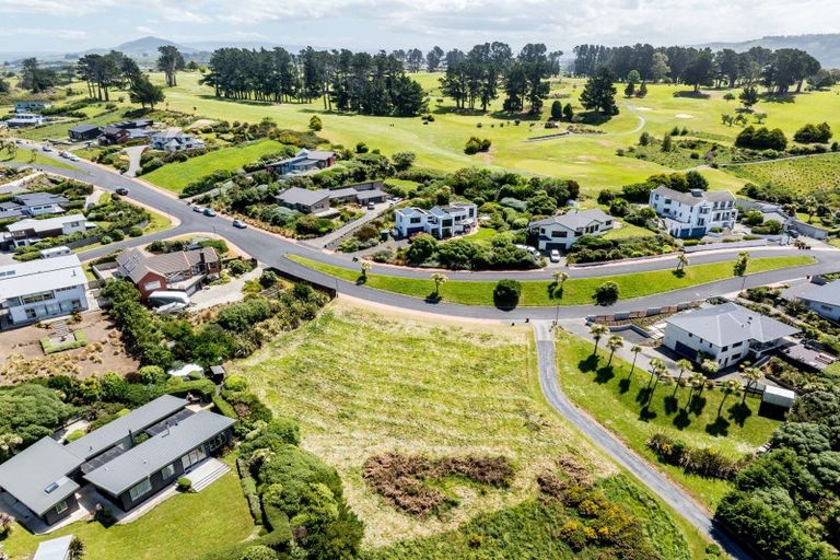 Photo of property in 13 Highgrove, Saint Clair, Dunedin, 9012