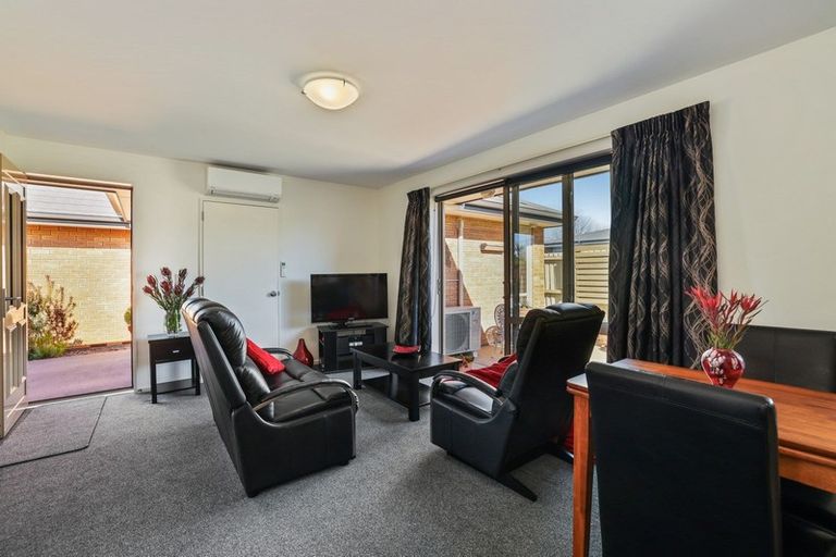 Photo of property in 5/165 Highsted Road, Casebrook, Christchurch, 8051