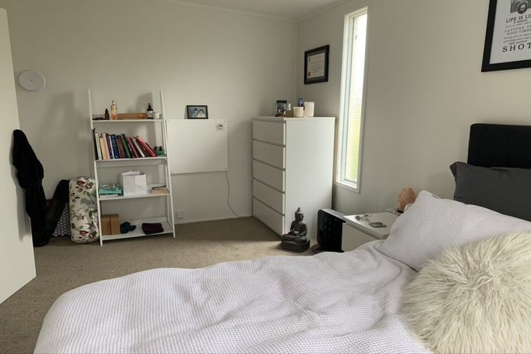 Photo of property in 2/15 Fairfax Avenue, Northcote, Auckland, 0627