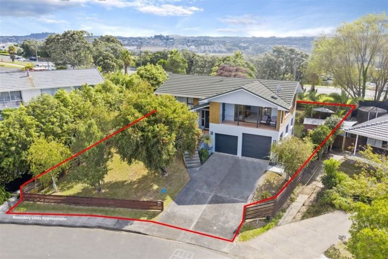 Photo of property in 79 Albatross Road, Red Beach, 0932