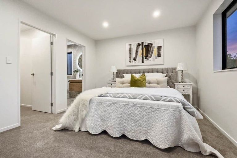 Photo of property in 1d Valron Road, Te Atatu South, Auckland, 0602