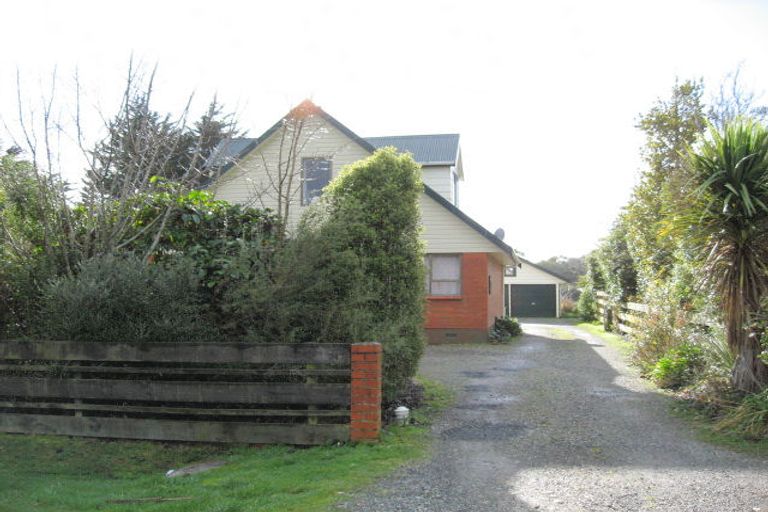 Photo of property in 24 Awarua Road, Otatara, Invercargill, 9879