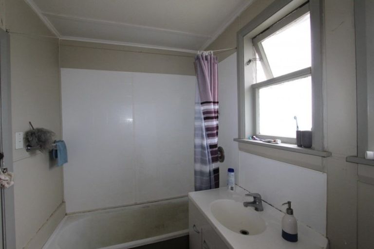 Photo of property in 26 Edward Street, Pahiatua, 4910