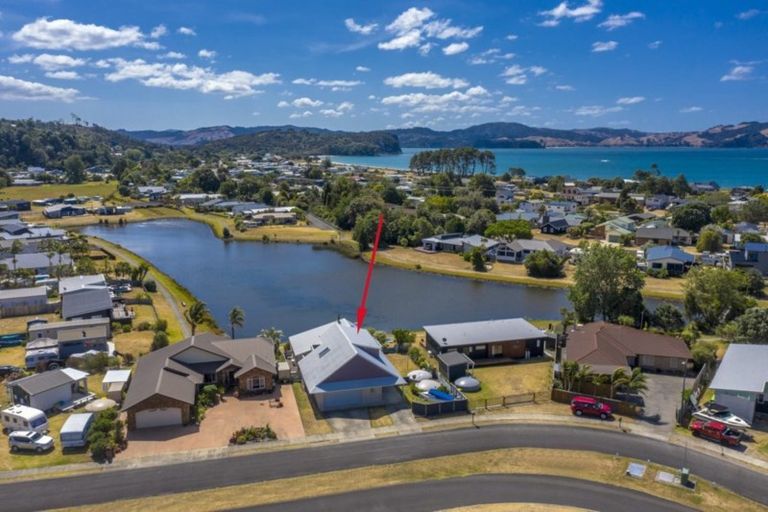 Photo of property in 36 Motukorure Parade, Cooks Beach, Whitianga, 3591