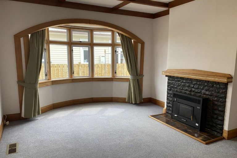 Photo of property in 12 Leighton Avenue, Waiwhetu, Lower Hutt, 5010