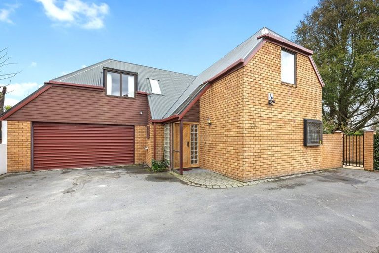 Photo of property in 1/37c Glenharrow Avenue, Avonhead, Christchurch, 8042