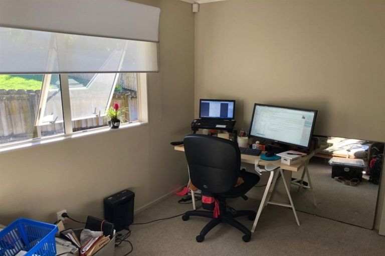 Photo of property in 12a Maywood Crescent, Glen Eden, Auckland, 0602