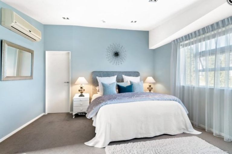 Photo of property in 2/16 Pine Ridge Terrace, Hauraki, Auckland, 0622