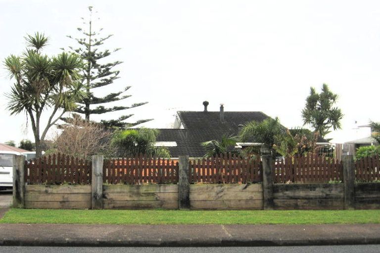 Photo of property in 28 Mack Place, Red Hill, Papakura, 2110