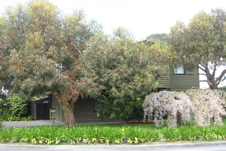 Photo of property in 6 Winston Street, Acacia Bay, Taupo, 3330