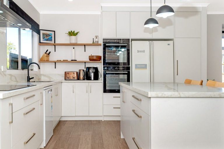 Photo of property in 13 Turenne Street, Inner Kaiti, Gisborne, 4010