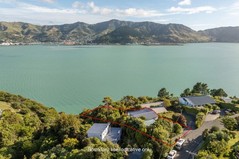 Photo of property in 21 Te Ara Crescent, Diamond Harbour, Lyttelton, 8971