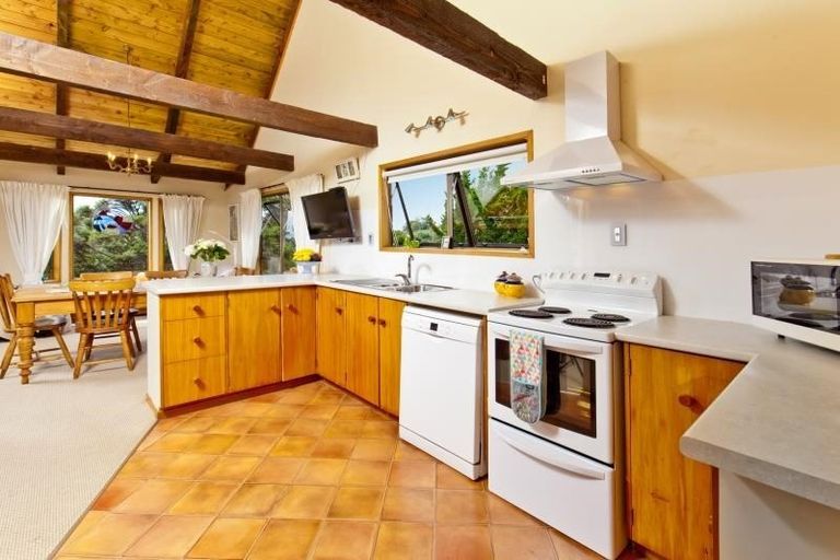 Photo of property in 224 Greenhithe Road, Greenhithe, Auckland, 0632