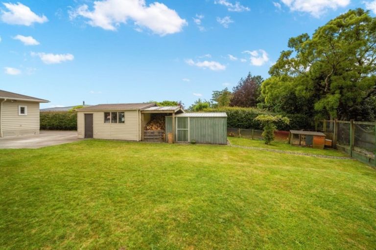 Photo of property in 15 Nikau Street, Inglewood, 4330