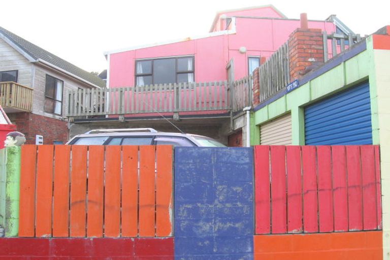 Photo of property in 52 Owhiro Bay Parade, Owhiro Bay, Wellington, 6023