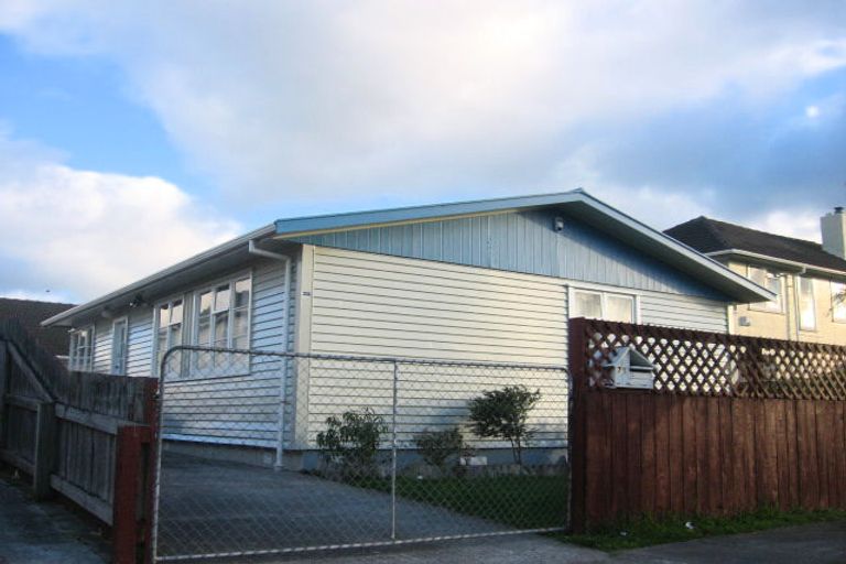 Photo of property in 71 Godley Street, Waiwhetu, Lower Hutt, 5010