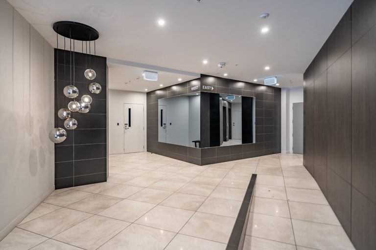 Photo of property in Pinnacle Apartments, E605/160 Victoria Street, Te Aro, Wellington, 6011