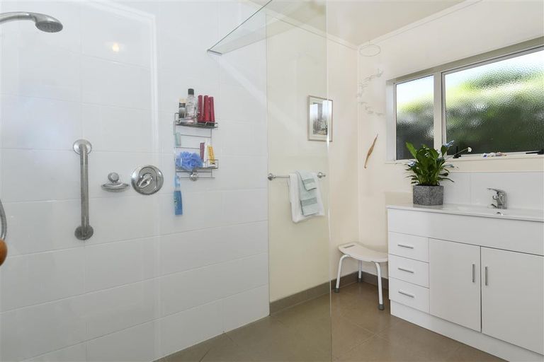 Photo of property in 1 Yatton Street, Greerton, Tauranga, 3112