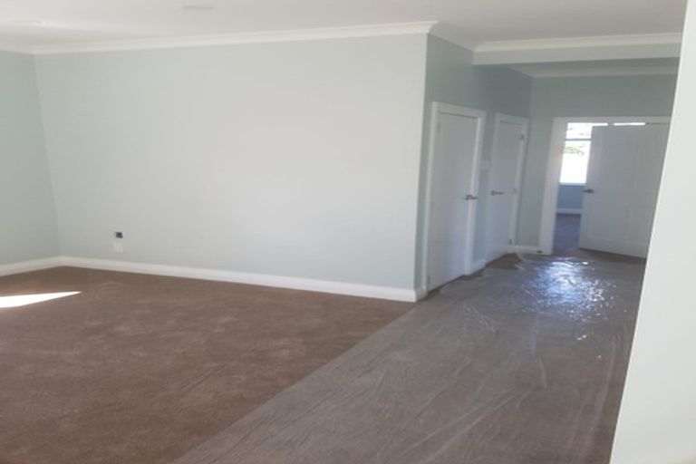 Photo of property in 37 Tauhinu Road, Miramar, Wellington, 6022