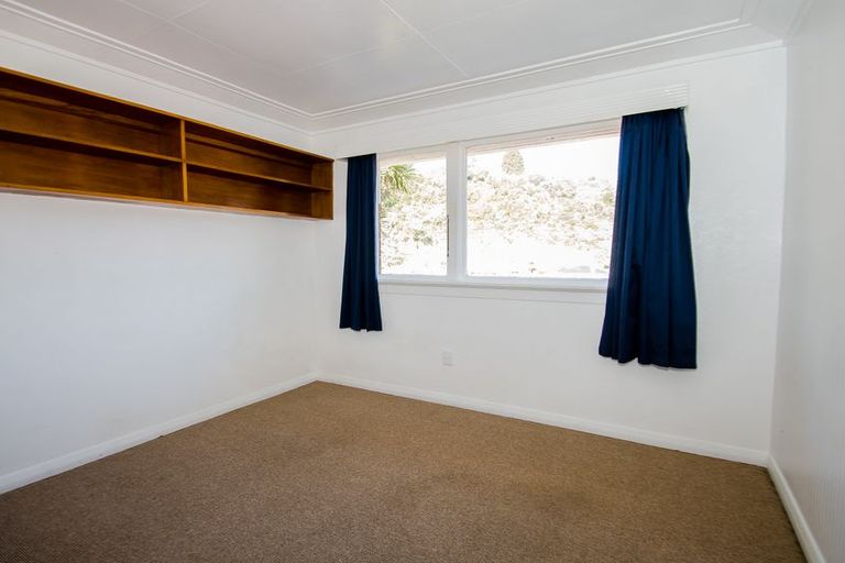 Photo of property in 1 Mcglashan Street, Glenleith, Dunedin, 9010