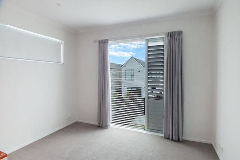 Photo of property in 24 Plover Road, Hobsonville, Auckland, 0616