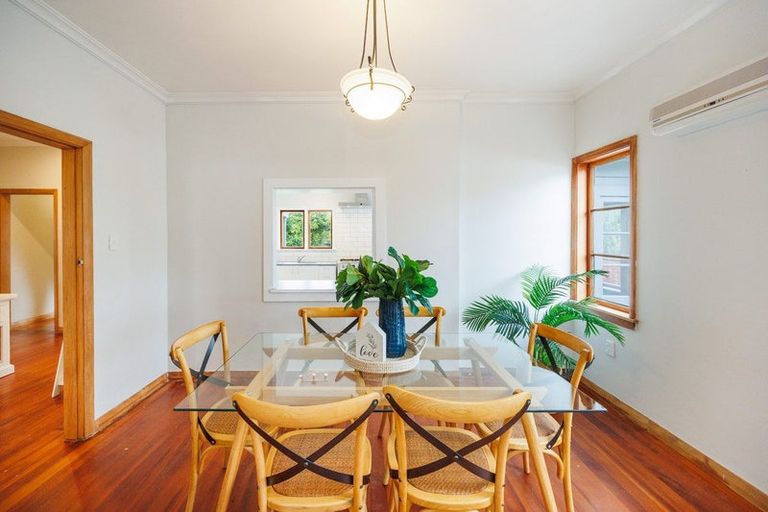 Photo of property in 24 Vernon Avenue, Takaro, Palmerston North, 4412