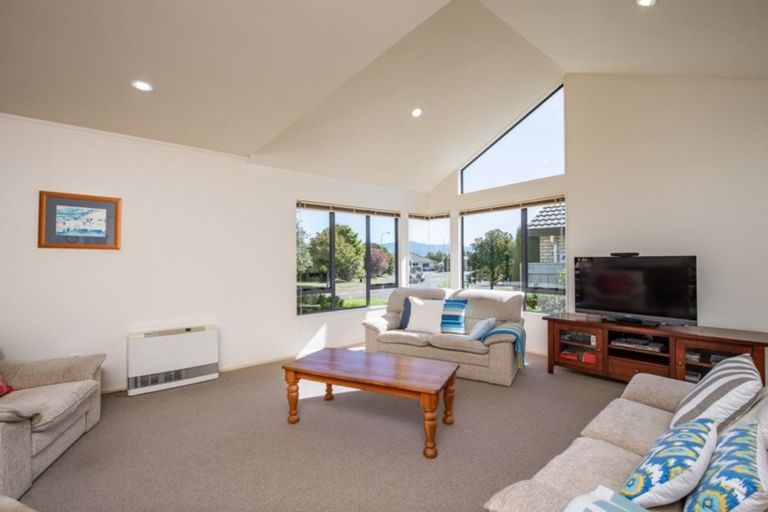 Photo of property in 7 San Vito Place, Paraparaumu Beach, Paraparaumu, 5032