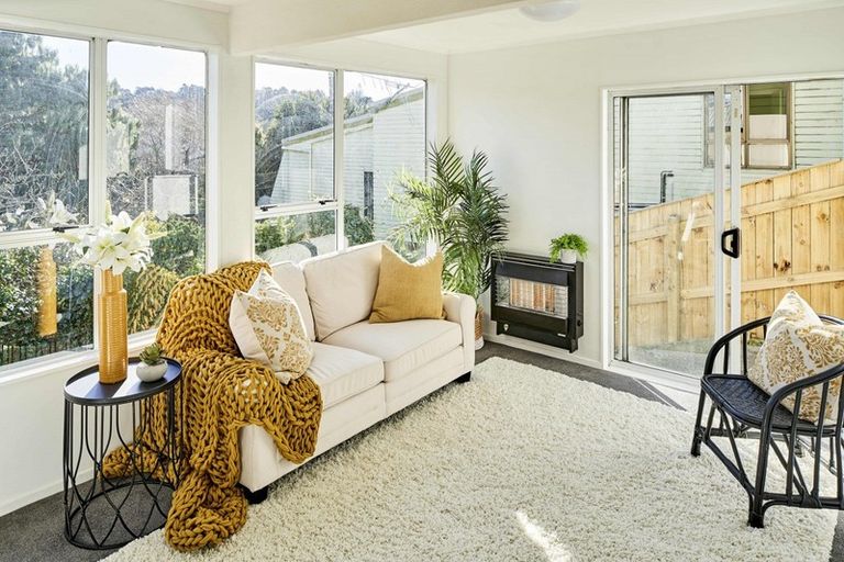 Photo of property in 4 Ensign Lane, Whitby, Porirua, 5024