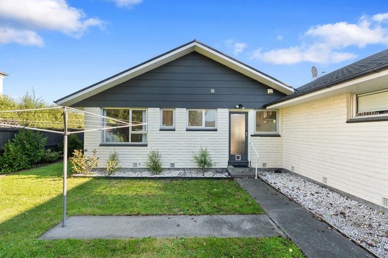 Photo of property in 2/9 Somme Street, St Albans, Christchurch, 8014