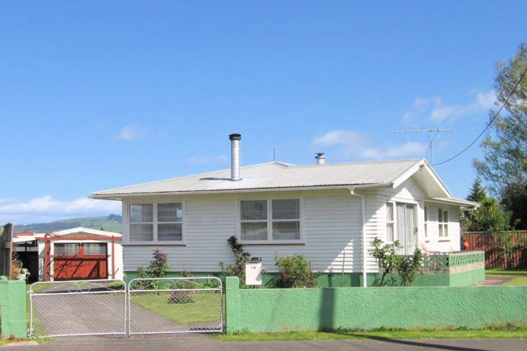 Photo of property in 14 Simkin Street, Taupo, 3330