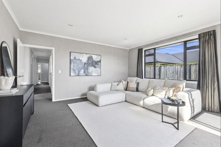 Photo of property in 2 Kowhai Drive, Cambridge, 3434