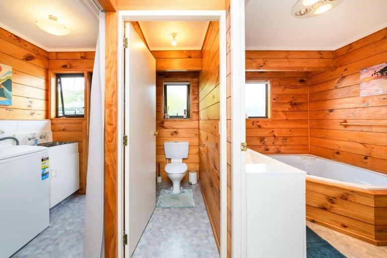 Photo of property in 125 Summerhill Drive, Fitzherbert, Palmerston North, 4410