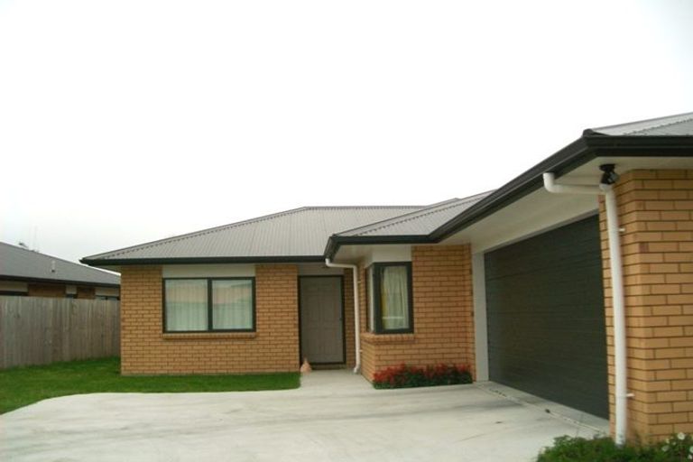 Photo of property in 12 Shrule Place, Huntington, Hamilton, 3210