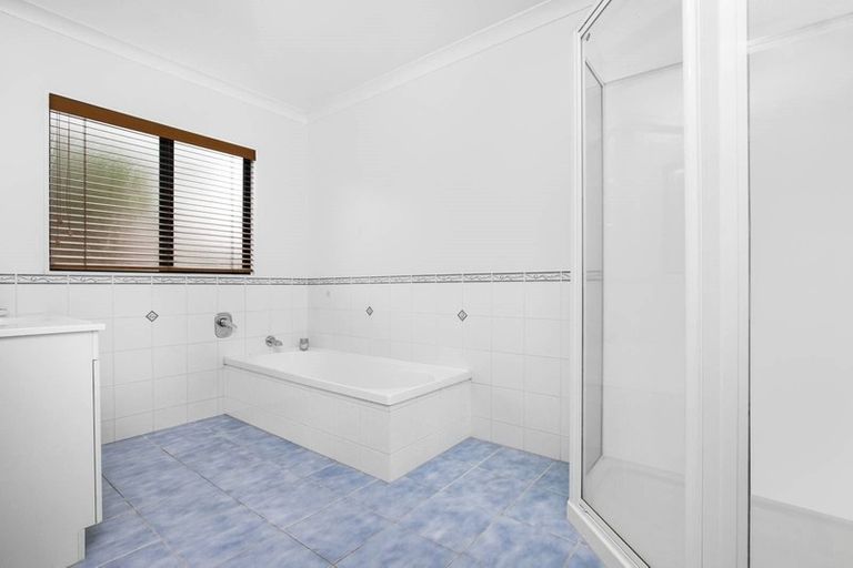 Photo of property in 16 Hinckley Court, Dannemora, Auckland, 2016