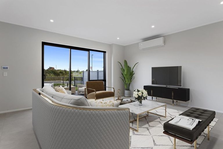 Photo of property in 3/21 Boyes Avenue, Whenuapai, Auckland, 0618