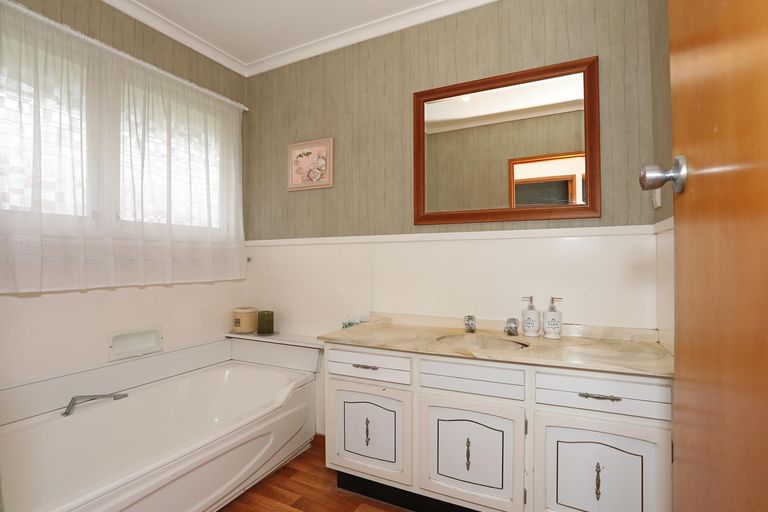 Photo of property in 409 Ruahine Street, Terrace End, Palmerston North, 4410