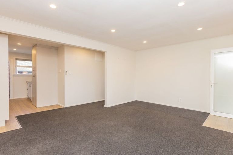 Photo of property in 3/45 Peverel Street, Riccarton, Christchurch, 8041