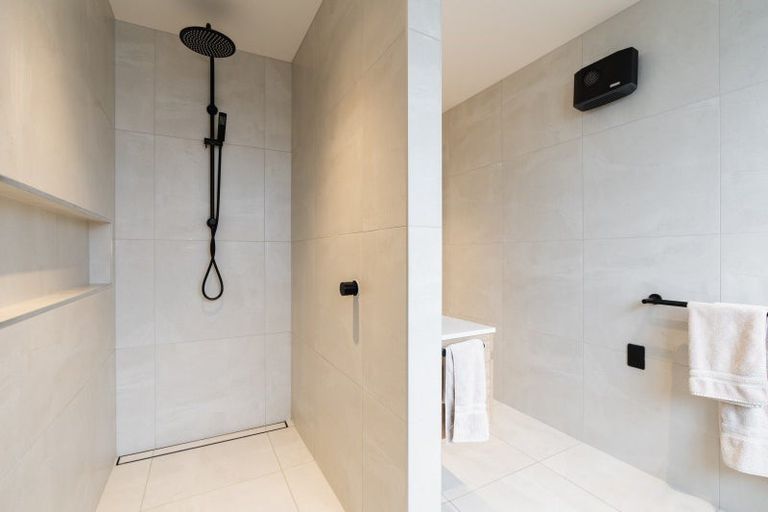 Photo of property in 11 Three Kings Court, Outram, 9019